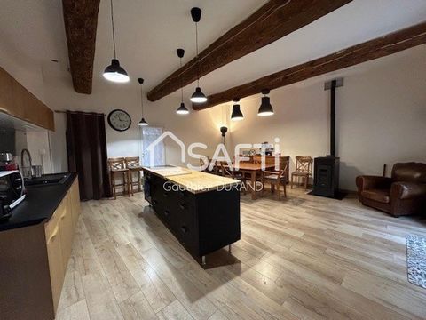 Magnificent house for sale in Elne, Pyrénées-Orientales. Nestled in a peaceful and green environment, this superb property offers an exceptional living space. With its 220m² of living space, it has 8 rooms including a spacious living room of 40m², a ...