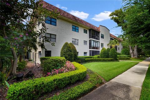Prime Location!! Welcome to unit 106 in Andalucia Complex, a charming and quiet community with only 20 units nestled between multi-million dollar homes! This 2-bed, 2-bath condo is ready for you to make it your own. The unique layout offers open spac...