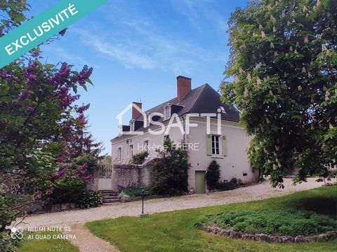 This pretty building enclosed by old stone walls is located in the Loire Valley, 15 minutes from Blois. a 7 minutes from shops and services, you can enjoy a bucolic and authentic living environment. Indeed, this property of character, inscribed in th...