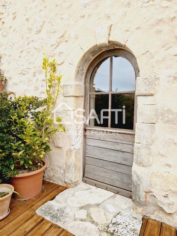 Discover the charm of an authentic building dating back to 1694, nestled in a peaceful hamlet of Lioux, in the heart of the Luberon. This stone property has been meticulously restored, elegantly blending tradition and modern comfort with high quality...