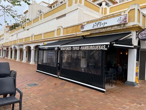 Commercial premises with a privileged location at Arroyo de la Miel, Benalmádena. It is located in one of the main areas of Arrollo de la Miel. This is an unparalleled opportunity to establish your business in a strategic location that guarantees vis...