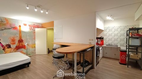 Votre agence 123webimmo l'immobilier au meilleur prix vous présente : Situé à quelques pas de la gare de Nancy, dans une résidence de 127 logements construite dans les année 80, cet appartement meublé de 32 m² offre un espace de vie fonctionnel pour ...