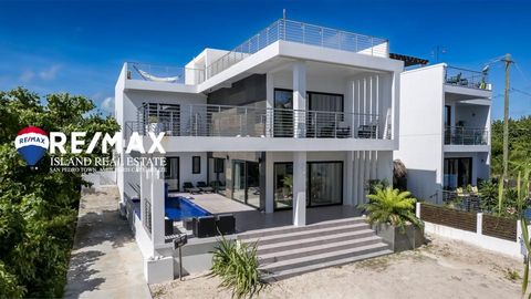 Willkommen in der Everblue Villa, einem luxuriösen Haus am Strand mit 4 Schlafzimmern in Ambergris Caye, Belize. Diese neu erbaute Villa bietet einen unvergleichlichen Blick auf das Karibische Meer und ist perfekt für diejenigen, die ein Ferienhaus, ...