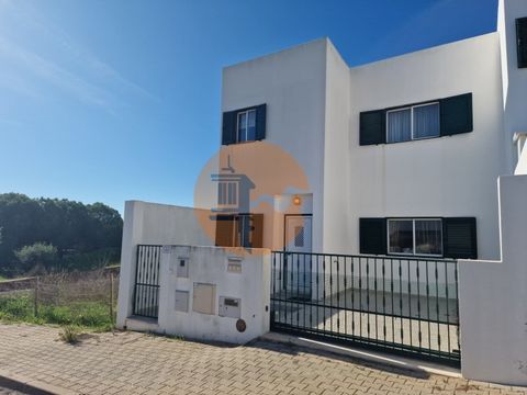 3-Zimmer-Haus zur vorübergehenden Miete in Castro Marim 3-Zimmer-Haus zur vorübergehenden Miete in Castro Marim. Entdecken Sie Ihr nächstes Winterferienhaus in der ruhigen Wohnanlage Quinta da Cerca in Castro Marim! **Ausstattung des Hauses:** - 3 Sc...