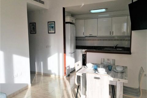 Dieses kürzlich renovierte Apartment bietet 60 m² modernen Raum und bietet Platz für bis zu 6 Personen. Es umfasst 1 Bett (1,40 m), 2 Betten (90 cm) und ein Schlafsofa für zusätzliche Schlafgelegenheiten. Die Wohnung ist haustierfrei und gewährleiste...