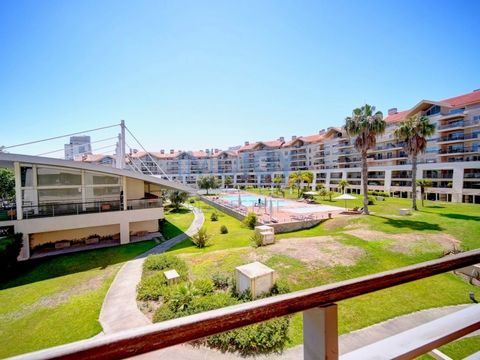 Gerenoveerd appartement met 2 slaapkamers te koop in Parque Cidadela in Cascais. Het condominium Parque Cidadela is een modern residentieel condominium in Cascais en biedt verschillende voorzieningen, zoals een tuin, een zwembad voor volwassenen en e...