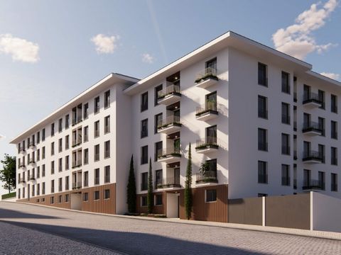 Außergewöhnliche Investitionsmöglichkeit in der Stadt Guarda Auf diesem Grundstück in der Stadt Guarda befindet sich ein bereits genehmigtes Bauprojekt für 51 Ein-Zimmer-Apartments (T1), die harmonisch auf drei moderne und elegante Blöcke verteilt si...