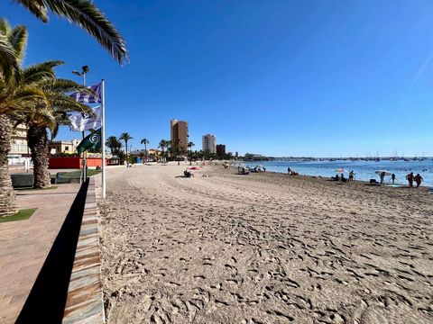 Volledig gerenoveerd appartement in de badplaats Santiago de la Ribera! Voor snelle beslissers. Dit appartement is gelegen in een rustige omgeving, op 4 minuten lopen van het strand en heeft een westelijke oriëntatie. Dit appartement heeft een opperv...