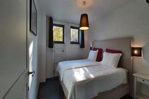 Deze gîte ligt op het hoogste punt van Rahier en beschikt over alle comfort. Het is modern ingericht en van alle gemakken voorzien. Je vindt hier een woonkamer met een 2-persoonsslaapbank, een goed uitgeruste keuken, een slaapkamer met een stapelbed ...