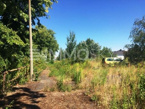 Are you looking for a place to build a hotel or something similar? Then look no further! Here we have a unique plot of land with a total area of about 5100m², but it can also be bought in parts. The building area of the plot is approx. 10m x 179m and...