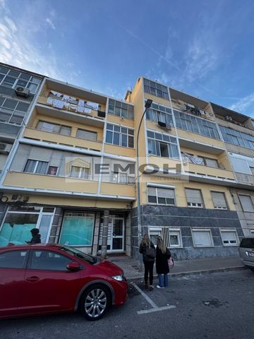 Apartment with Service Allocation - T1 with Tenant with Fixed-Term Contract. Excellent location close to the metro of Amadora Leste and Reboleira. We have 3 units with areas between 46 and 55m2 with rents of 300 and 400 euros. We warn you that the sa...