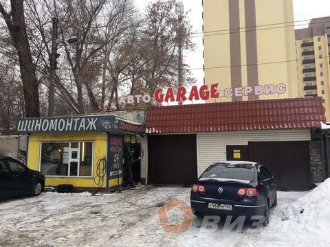 Сдам в аренду автосервис с оборудованием на 1й линии. г. Самара, Кировский район, пр. Кирова, д. 255Н. Ближайшее пересечение с ул. Мирная. Общая площадь 400 кв.м. Отдельный вход в каждый бокс. - 5 боксов частично с подъёмниками, помещение под покраск...