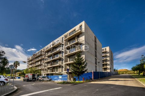 Identificação do imóvel: ZMPT573122 3 bedroom apartment with suite and balcony, in the final stages of finishing, in Vila Nova de Gaia. The property has 121m2, and is distributed as follows: •⁠ ⁠Entrance hall •⁠ ⁠Living and dining room with direct ac...