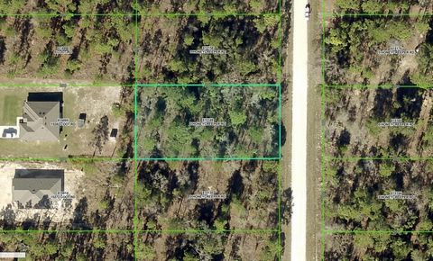 A VACANT LOT IN BROOKSVILLE IN HERNANDO COUNTY!!!