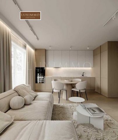 LUXIMMO FINEST ESTATES: ... Wir präsentieren eine Drei-Zimmer-Wohnung von 192 m² zum Verkauf in einem Boutique-Komplex in der Nähe der Bulgaria Mall - Flora Park. Top Lage Die Anlage befindet sich im Stadtteil. 'Manastirski livadi', an einem äußerst ...