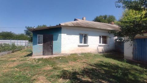 Located in Ленинское Возрождение.