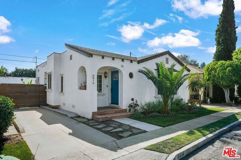 Discover a charming Spanish bungalow in the picturesque Reynier Village, where happiness awaits. With a modern touch of smooth stucco and a front porch adorned with exquisite Saltillo tile, immerse yourself in the luminous interior featuring original...