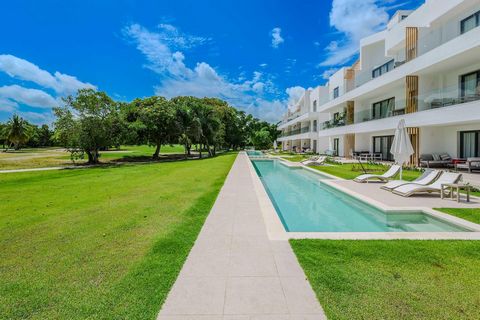 Luxury 3-Bedroom Penthouse with Stunning Golf Views in Cocotal Golf & Country Club Experience the perfect blend of sophistication, comfort, and stunning golf course views with this exquisite 3-bedroom condo in Cocotal Golf & Country Club. Situated on...