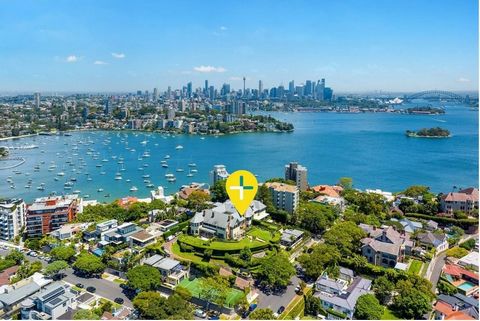 Dit opmerkelijke huis met twee verdiepingen, genesteld in het prestigieuze Kilmory Estate, claimt een toplocatie in een van de meest exclusieve buurten van Sydney. Met een panoramisch uitzicht op het noorden van de haven, straalt het een indrukwekken...