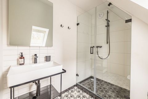 This 2-room apartment in St. Peter-Ording is in the popular Dorf district on the 1st floor of a house. The apartment can accommodate up to two people and is modern and comfortably furnished. The cozy living room invites you to get together. The bedro...