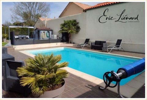 Ancienne école rénovée avec piscine Un bien dexception à Saint-Martin-de-Maixent ! Découvrez cette maison pleine de charme, témoin dune histoire unique : lancienne école du village, où des générations denfants ont appris et grandi. Aujourdhui, ce lie...