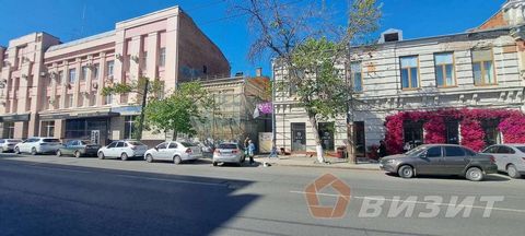 Продается отдельно стоящее здание общей площадью 278 кв.м. Адрес объекта: г. Самара, Самарский район, ул. Некрасовская, д. 56. Ближайшее пересечение с ул. Молодогвардейская и ул. Чапаевская. Этажность: 2. Высота потолков: 3м. Выделенная мощность: 10 ...