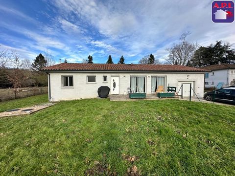 PLAIN PIED AU CALME Située dans le charmant village de Lorp Sentaraille, cette maison récente de plain-pied (construction de 2017) vous séduira par son cadre agréable et ses prestations modernes. Elle mesure environ 103 m², le terrain est clos d'envi...