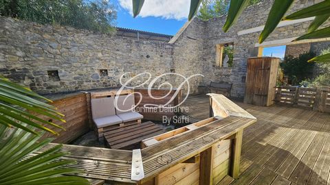 maison de village avec extérieur