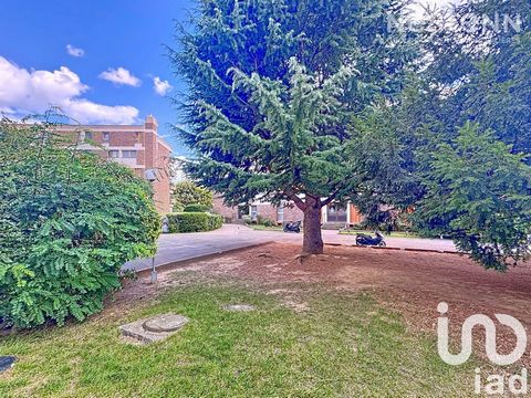 iad France - Justine Daudin vous propose: Appartement 4 pièces avec fort rendement locatif - Villeneuve-Saint-Georges (Plateau) Idéalement situé sur les hauteurs de Villeneuve-Saint-Georges, à deux pas du futur téléphérique qui reliera la commune à C...