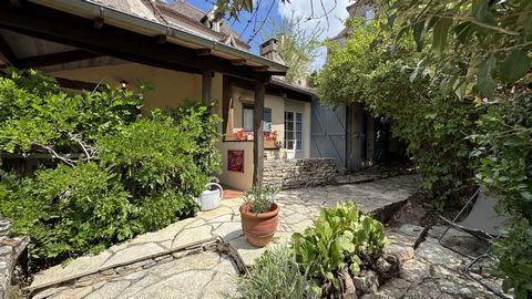 Vue splendide - maison familiale - dépendance et terrasse