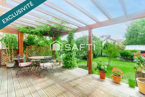 Une adresse prisée et une surface rare à la vente