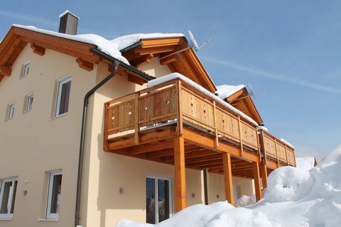 This modern chalet for a maximum of 8 people is located in Kötschach-Mauthen in Carinthia, near the center of Kötschach-Mauthen and about 100 meters from the ski slope. The chalet offers a beautiful spacious living room with a separate sitting area, ...