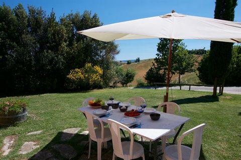 This farmhouse is located in Castelnuovo Berardenga in the soft rippling landscape of Tuscany. It has 3 bedrooms and comes with a shared swimming pool and central heating. You are situated in the middle of 120 hectares of wheat fields to enjoy the be...