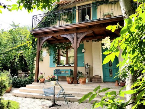 Located 25km from Budapest in the Pilis hills, in the vicinity of the ancient woods of Piliscsaba - Klotildliget. It's a romantic, peaceful area in which the new owner can enjoy the benefits of nature, yet still have Budapest close by. The property w...