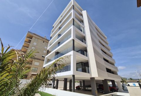 Wonderful beachfront appartment in Peñiscola with views of its famous castle  Situated on the first floor it offers 90m2 of floor space distributed over an open plan livingdining room and kitchen two bedrooms and two bathrooms one of them ensuite The...