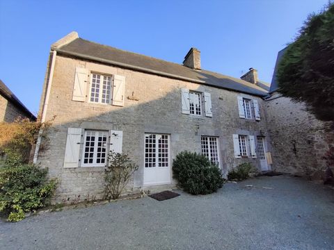 In the village of Regnéville sur Mer, Antony Vesque Immobilier offers you this authentic property, in Montmartin stones, built in 1842, composed of two independent houses. The first house offers a large living room, with fireplace, a kitchen, three s...