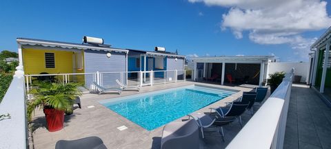 In the town of Saint François, our agency of Gosier offers this cottage composed of three modules. A main villa composed of three bedrooms and two bathrooms, a living room kitchen overlooking the terrace and pool. Two studio type bungalows that can a...