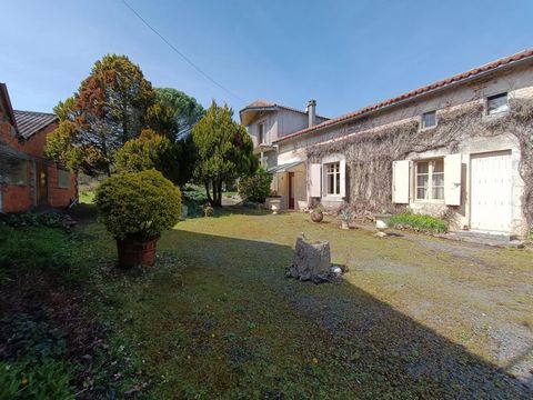 This house is located 10 minutes from Ruffec. It consists of a house and its outbuildings, all set on a land of 3901 m2. The house consists of an entrance hall leading to a kitchen (with access to a bedroom upstairs), a dining room and a bathroom. Tw...