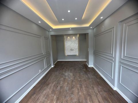 Fully Built Luxury Flat in Kocamustafapaşa The flat is located on the 3rd floor of a 3-storey building in Fatih Kocamustafapaşa. There is no cost for the flat, which is fully constructed inside. Centrally Located Apartment; It is within walking dista...