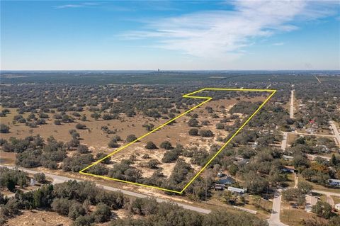 FULLY ENTITLED, FULLY PERMITTED, FULLY DESIGNED 82 LOTS, situated on 80 ACRES MOL. Conveniently located with easy access to US Hwy 27 & SR Hwy 60, this beautiful property is perfect for an estate home or for an investment property with development po...