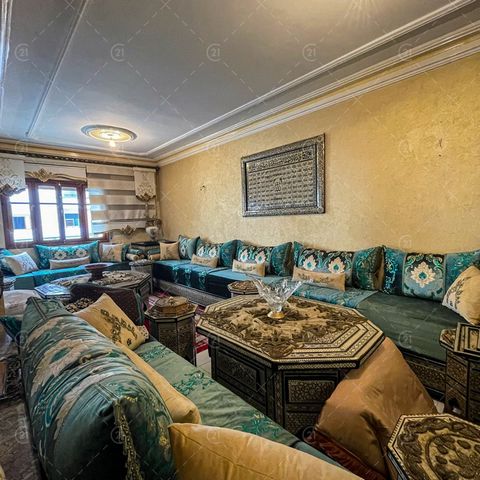 The Century 21 Tangier agency offers you an apartment of 172m2 for sale, in a quiet area more precisely in Branes, the apartment is spacious located on the 1st floor with 2 facades, composed of 3 living rooms open to each other, 3 bedrooms, 3 balconi...