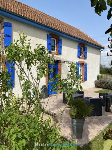 Kôté immobilier offers you this beautiful farmhouse. Located between Tarbes and Vic-en-Bigorre in an environment where calm prevails, this beautiful farmhouse has kept all its authenticity. The combination of sobriety and comfort is a success. Among ...