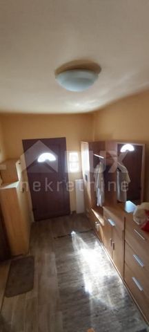 Location: Primorsko-goranska županija, Lokve, Lokve. LOKVE - House with a yard in a great location If you are looking for a place where you can rest your soul and enjoy the privacy that is so hard to find today, Lokve is a great place for you. Locate...