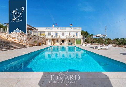 In Ostuni, the white city of Salento, this splendid luxury villa with an elegant and modern design is on sale with a total surface of 500 square meters. Immersed in a private park of 15000 square meters, this residence enjoys a privileged position in...