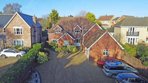 Fine and Country are proud to present this spacious family home in the much sought-after village of Rushmere St. Andrew, only two and a half miles from the county town of Ipswich. Circa 1990s built, the property comprises six double bedrooms and four...