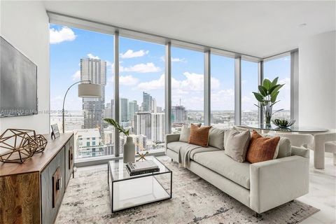 Located in Miami's prestigious Edgewater neighborhood, a luxurious and elegant living experience is offered. Nestled on the 31st floor of this iconic tower, this unit enjoys breathtaking water views from its corner position, offering captivating pano...