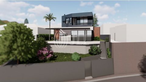 Plot of land measuring 318 sqm, with sea views, located in a residential development in Água de Pena, Machico, Madeira. This plot of land has the capacity to build a single-family house with one or two floors, with a maximum gross private area of 205...
