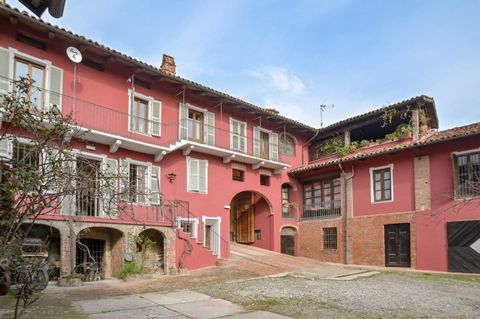 This charming property, located in the heart of the renowned Monferrato wine area, represents a typical example of a courtyard house. Cocconato, the historic village that hosts this nineteenth-century residence, was recently awarded the prestigious t...