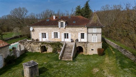 Fall instantly in love with this delightful property set in the peaceful countryside of the Causse de Limogne. Beautifully and sympathetically renovated to a high standard, the property has 7 bedrooms and has been decorated and furnished with charm t...