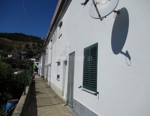 2 bedroom villa with a total area of 72 m2, located in the village of S. Francisco de Assis in Covilhã. Property consisting of entrance hall, living room, 2 bedrooms, 1 bathroom, kitchen and balcony. Located close to the city center, next to shops, s...